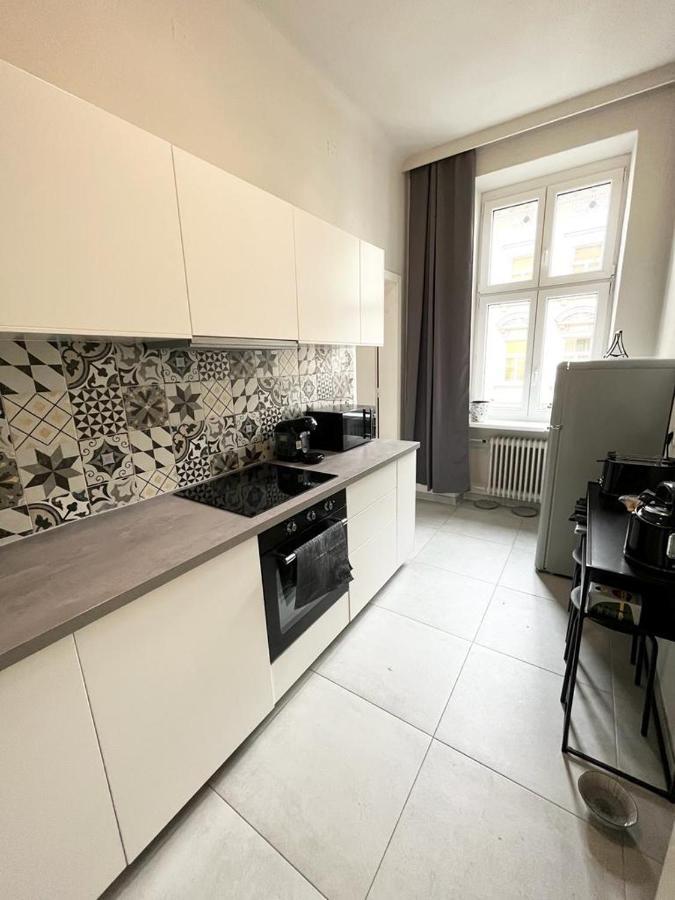 Beautiful City Centre Apartment Vienna Exterior photo