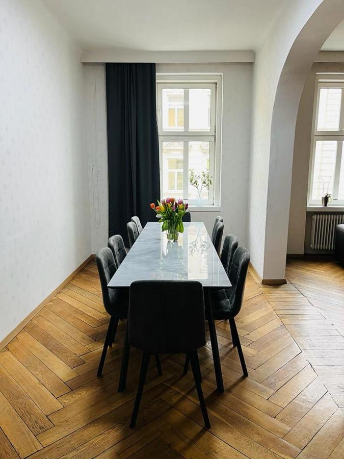 Beautiful City Centre Apartment Vienna Exterior photo